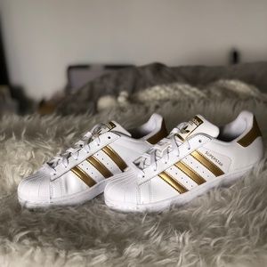 Brand new women’s Adidas Superstar sneakers